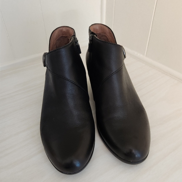 Dansko Black Darbie Ankle Boot, Size 38  US 7.5-8 - Picture 2 of 16